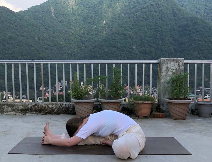 janu shirshasana