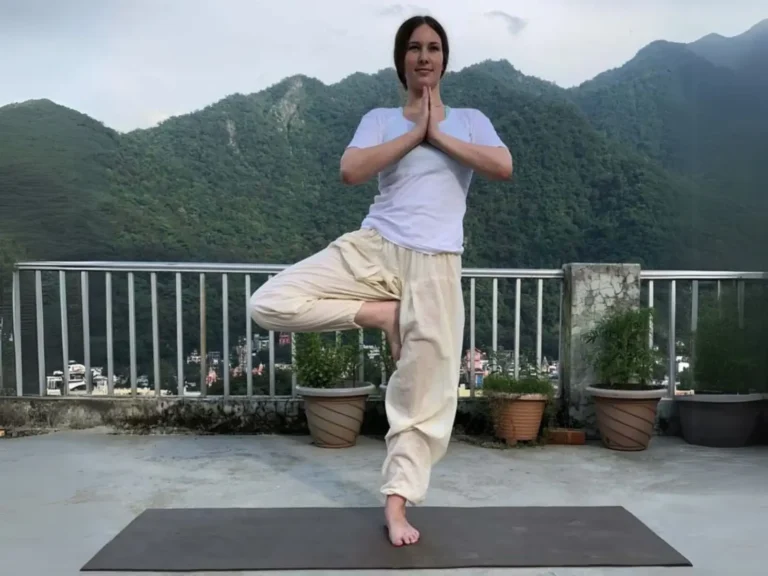Women practicing Vrikshasana (tree pose) at Gyan Yog breath Yoga School
